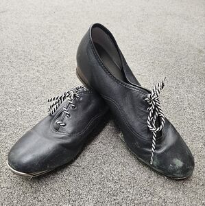 Black Leather Women's Clogging Shoes